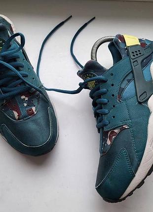 Весенние оригинальные кроссовки 
nike huarache