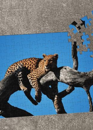 Пазл леопард на дереве. картон а4, 120