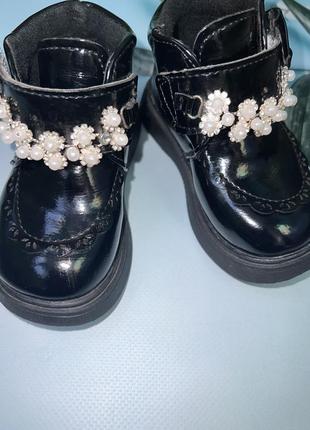 Невероятно красивые ботинки деми.ботинки весна-осень 13,2 см4 фото