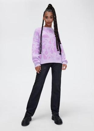 Фиолетовый свитер женский с микимаусами cropp