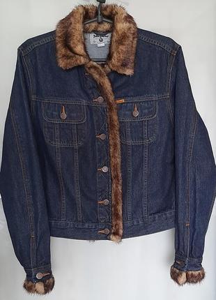 Джинсовая куртка с мехом