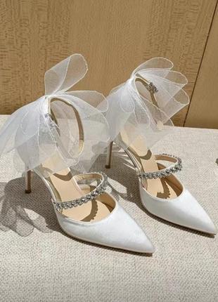 Святкові весільні туфлі сатин зі стразами з великими бантами🔥🔥🔥2 фото