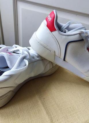 Adidas/оригинальные белые кроссовки1 фото