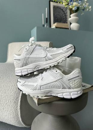 Кроссовки nike zoom vomero 5 white