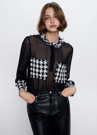 Блуза с твидовыми вставками zara.