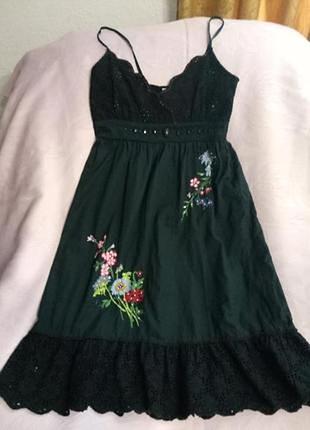 Очень красивый сарафанчик