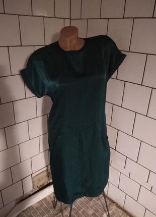 Красивое, легковесное платье с карманами.