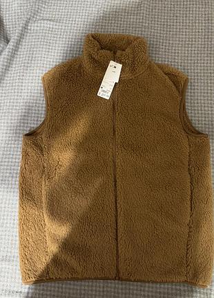 Жилет uniqlo