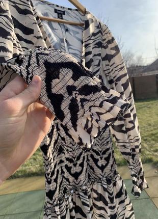 Boohoo женское стильное короткое платье с принтом зебры3 фото