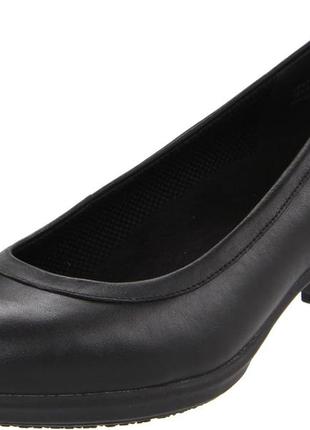 Туфли кожаные crocs, модель grace heel, р.37.5 -24.5 см, ширина 8. невысокий каблук 5см, 550грн