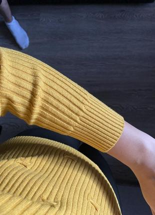 Горчичный желтый свитер5 фото