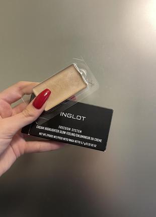 Кремовый хайлайтер шимпер от inglot