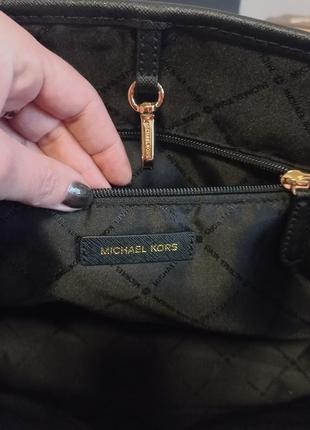 Michael kors! оригинал! стильная кожаная сумка шоппер с золотой фурнитурой.5 фото