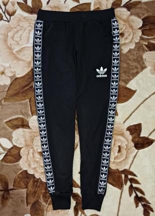 Женские спортивные штаны adidas lampas