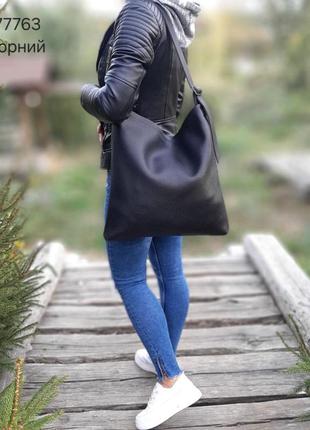 Женская стильная и качественная сумка планшетка из эко кожи черная4 фото