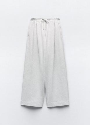 Брюки zara
wide leg plush pants
размер s