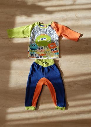 Костюм на малюка 6-9 міс