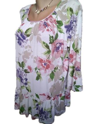 Чудесная блуза футболка tu с 3/4 рукавами и воланами/цветочный принт/вискоза