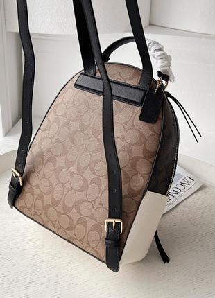 Останній рюкзак в стилі coach jordyn backpack 
beige/brown/white5 фото