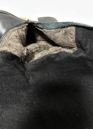 Високі ботинки/чоботи