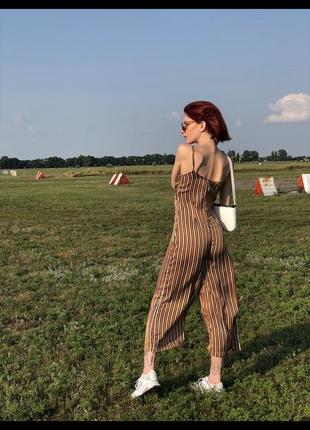 Яркий летний комбинезон по фигуре bik bok