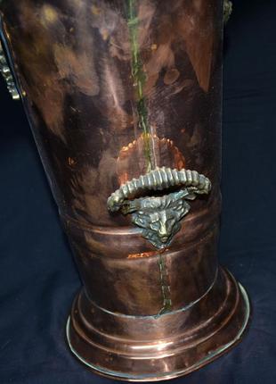 Подставка под зонтик.