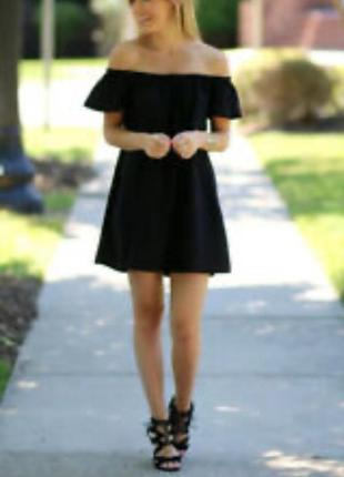 Платье мини черная обнаженные плечи размер с