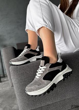 Сірі графіт жіночі кросівки з натуральної замші