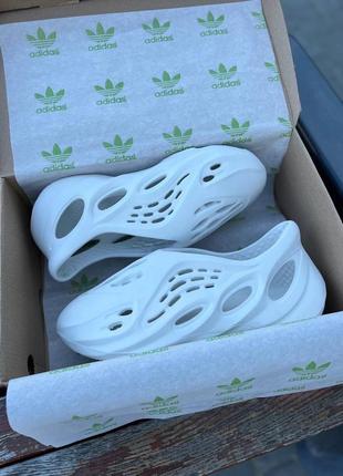 Кроссовки adidas yeezy foam runner white7 фото