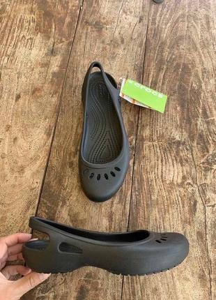 Крокс балетки жіночі чорні каді pink crocs kadee flat black