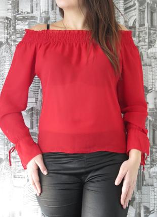 Блуза красного цвета с открытыми плечами с рукавом размер 461 фото