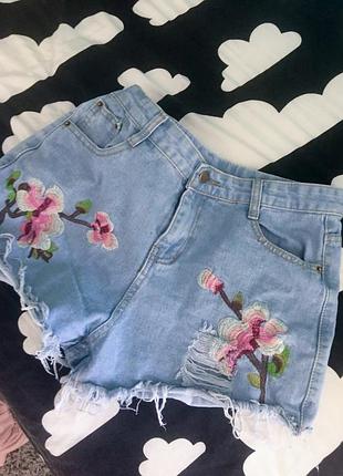 Шорти джинсові з вишивкою орхідея