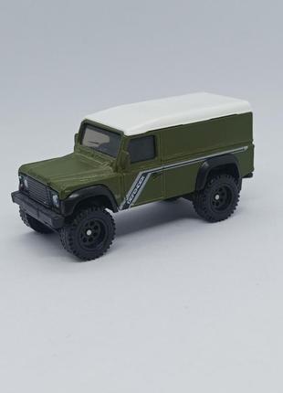 Машинка land rover premium hot wheels1 фото