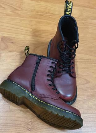 Ботинки dr.martens 35р.22,3см1 фото