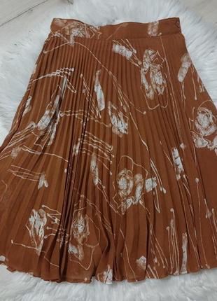 Плиссированная юбка-миди цвета кемел юбка в складки2 фото