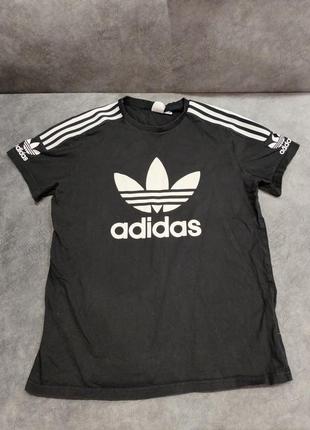 Футболка adidas