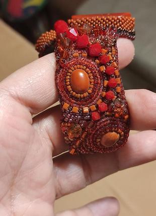 Браслет из натального камня, оплетенный японским и чешским бисером