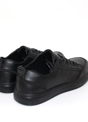 Мужские черные спортивные туфли на шнурках с плоской подошвой5 фото