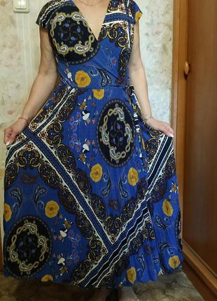 Красивое  платье с плиссированной юбкой3 фото