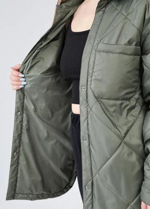Весенняя стеганая куртка цвета хаки на эко-пухе с отложным воротником, больших  размеров от 42 до 543 фото