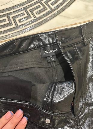 Лаковые брюки monki2 фото