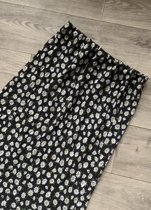 Черная мягкая юбка в цветы макси2 фото