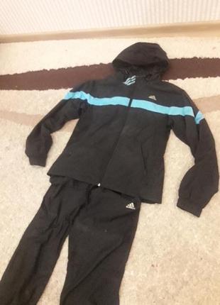 Спортивный костюм