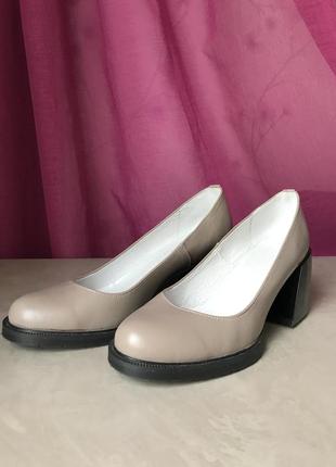 Женские нарядные туфли из натуральной кожи1 фото