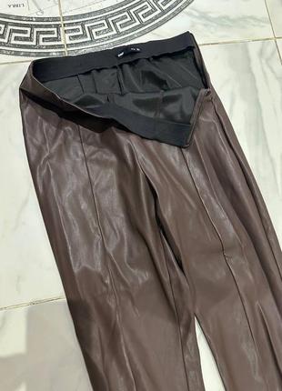 Кожаные брюки коричневые4 фото