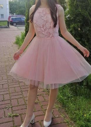 Нежное нарядное фатиновое платье на выпускной1 фото
