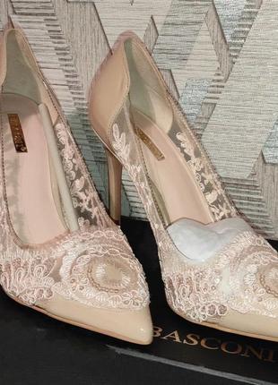 Жіночі туфлі фірми basconi2 фото