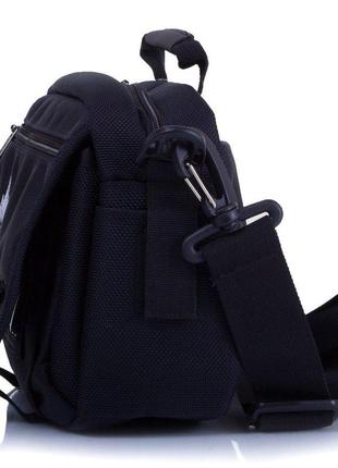 Чоловіча спортивна сумка через плече з поліестеру onepolar темно-синя з чорним5 фото