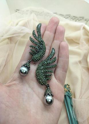 Крупные роскошные серьги крылья феникса с подвеской черная жемчужина