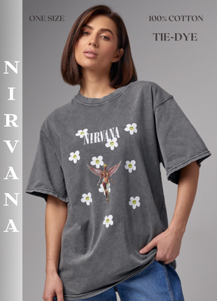 Стильно и универсально: футболка tie-dye с принтом nirvana